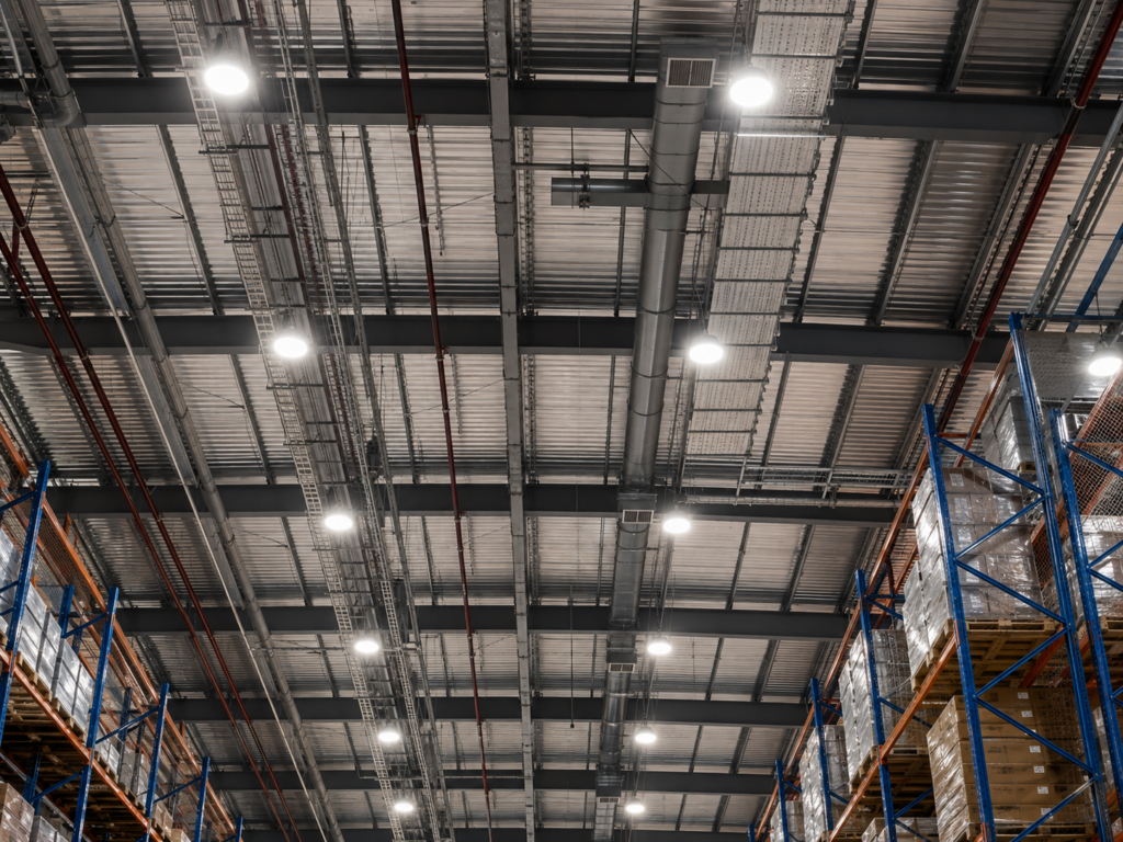 چراغ‌های High Bay LED برای روشنایی انبار با سقف بلند